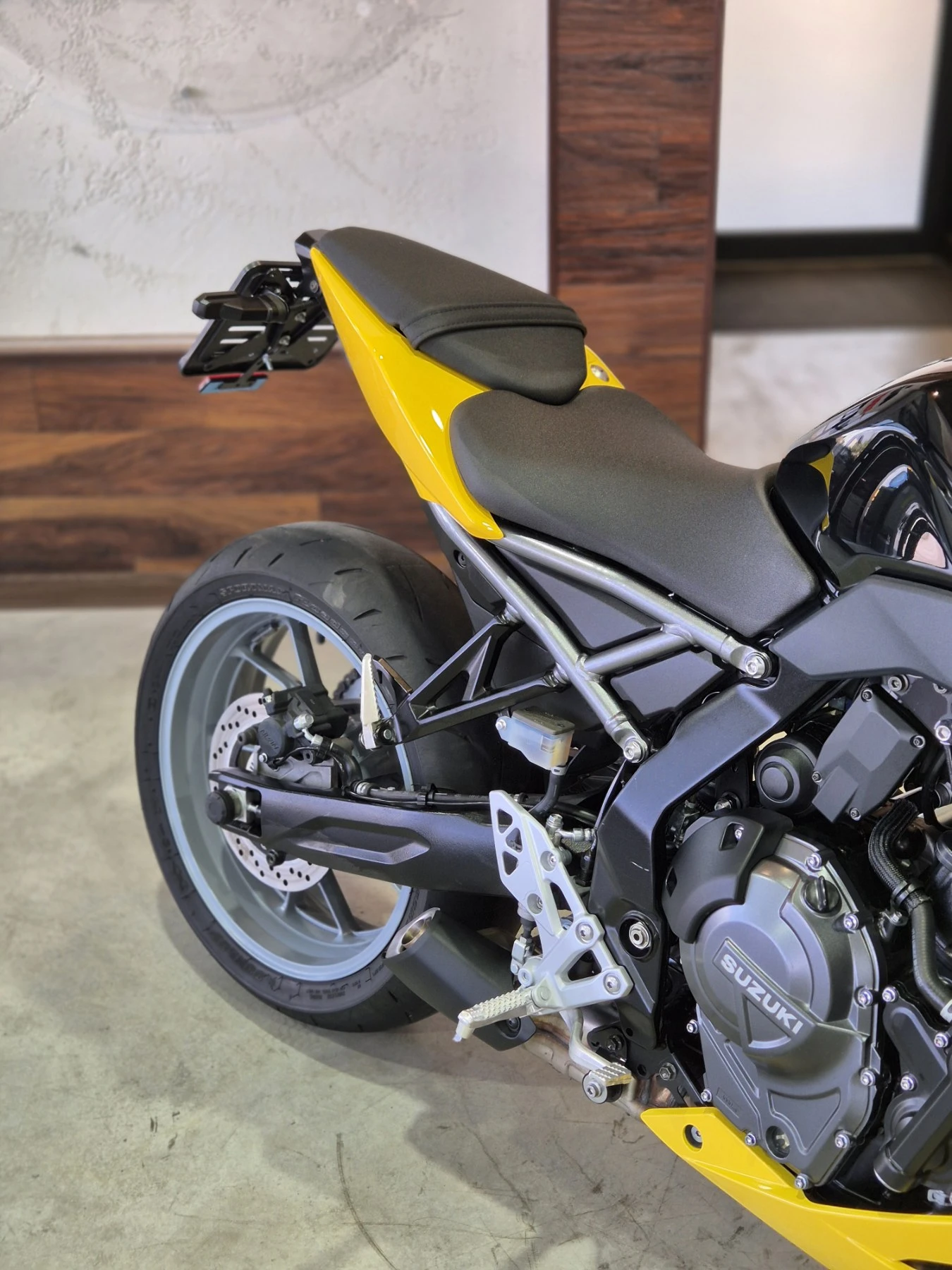 Suzuki Gsx 800 U A2!! ABS! TC! ��� ���� �������� | Mobile.bg � ����������� 11