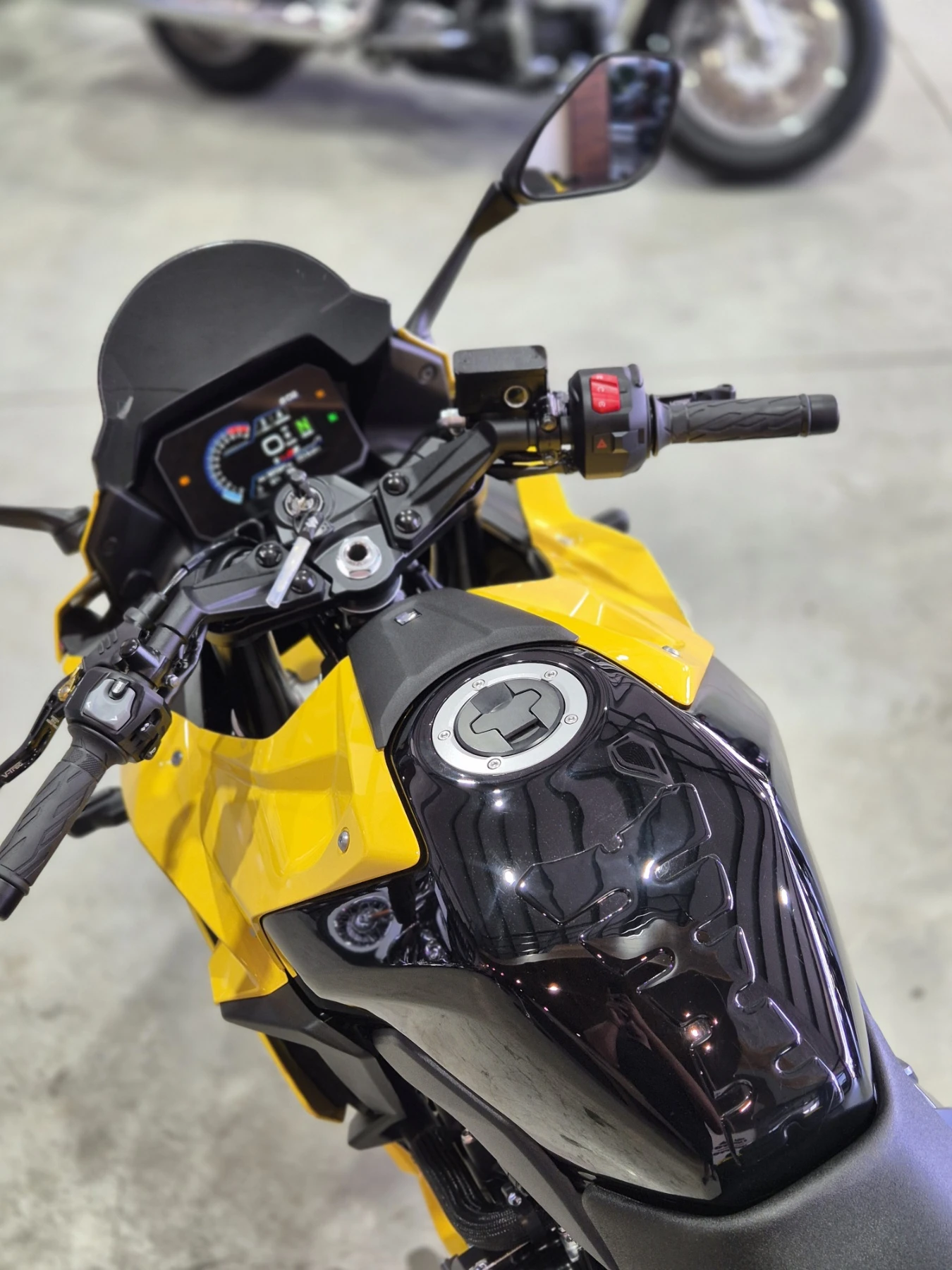 Suzuki Gsx 800 U A2!! ABS! TC! ��� ���� �������� | Mobile.bg � ����������� 13