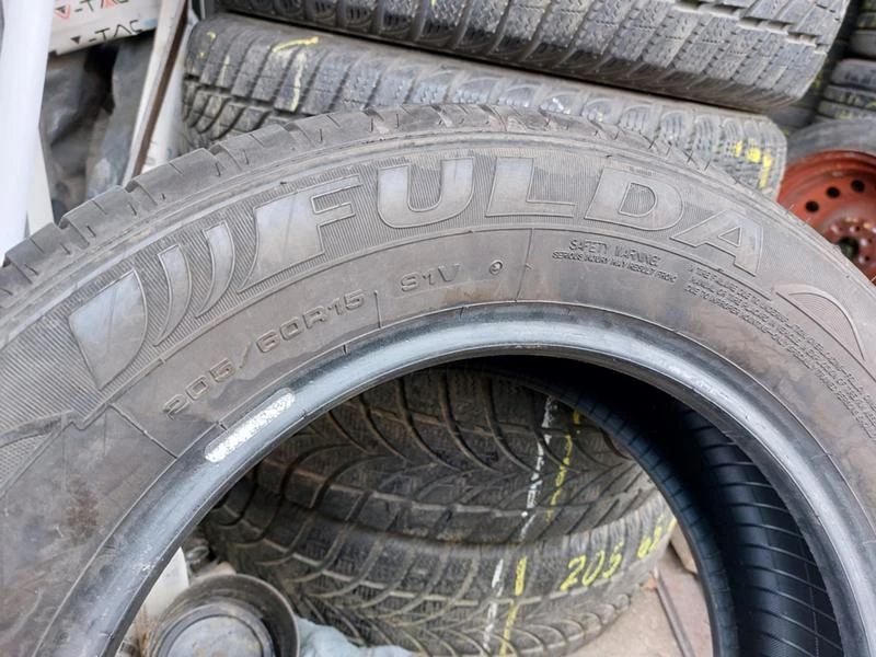 Гуми Летни 205/60R15, снимка 7 - Гуми и джанти - 36273751