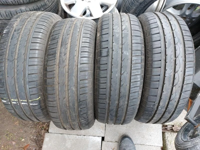 Гуми Летни 205/60R15, снимка 1 - Гуми и джанти - 36273751