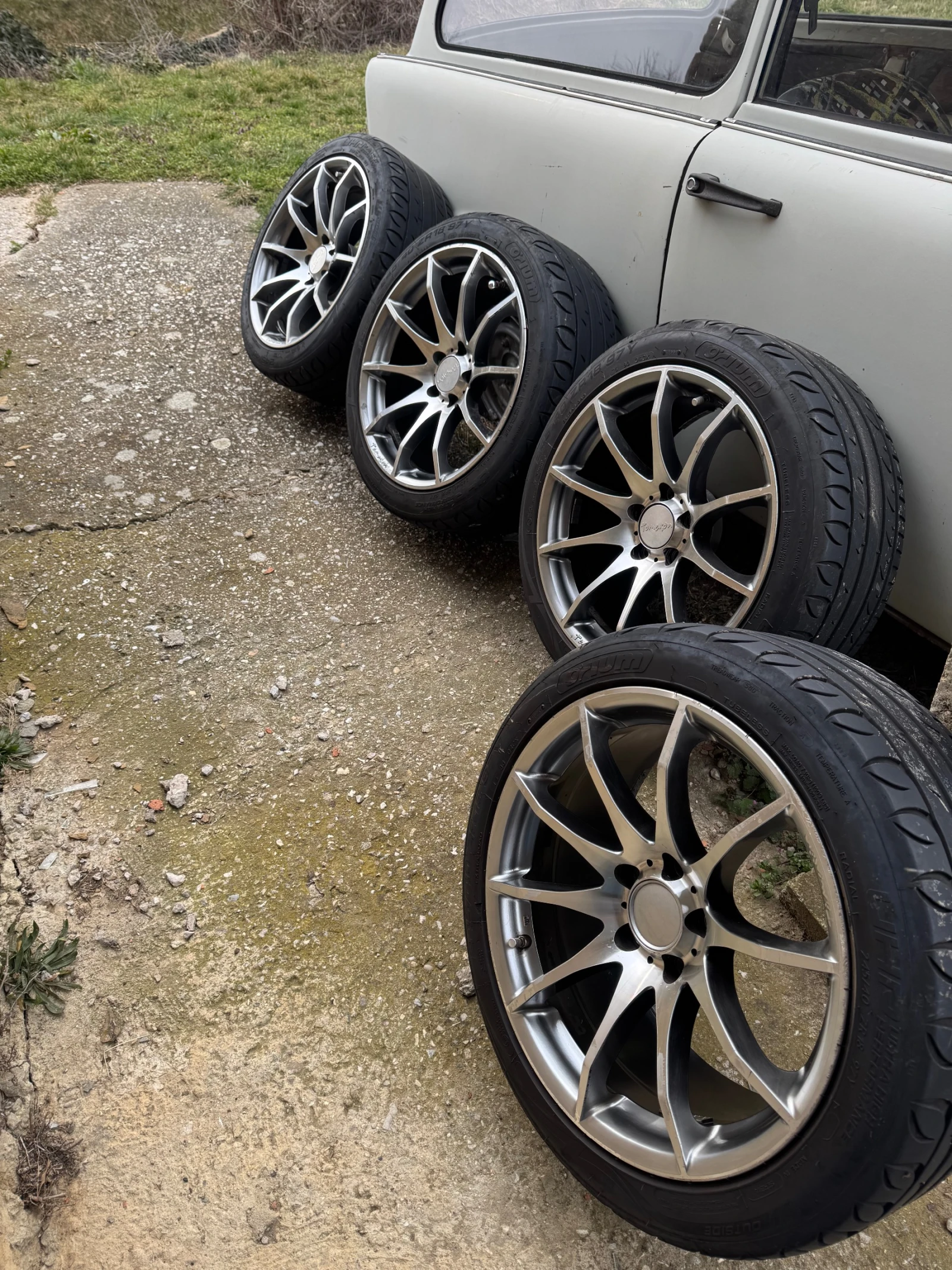 Гуми с джанти Kormoran 245/40R18, снимка 6 - Гуми и джанти - 53752383