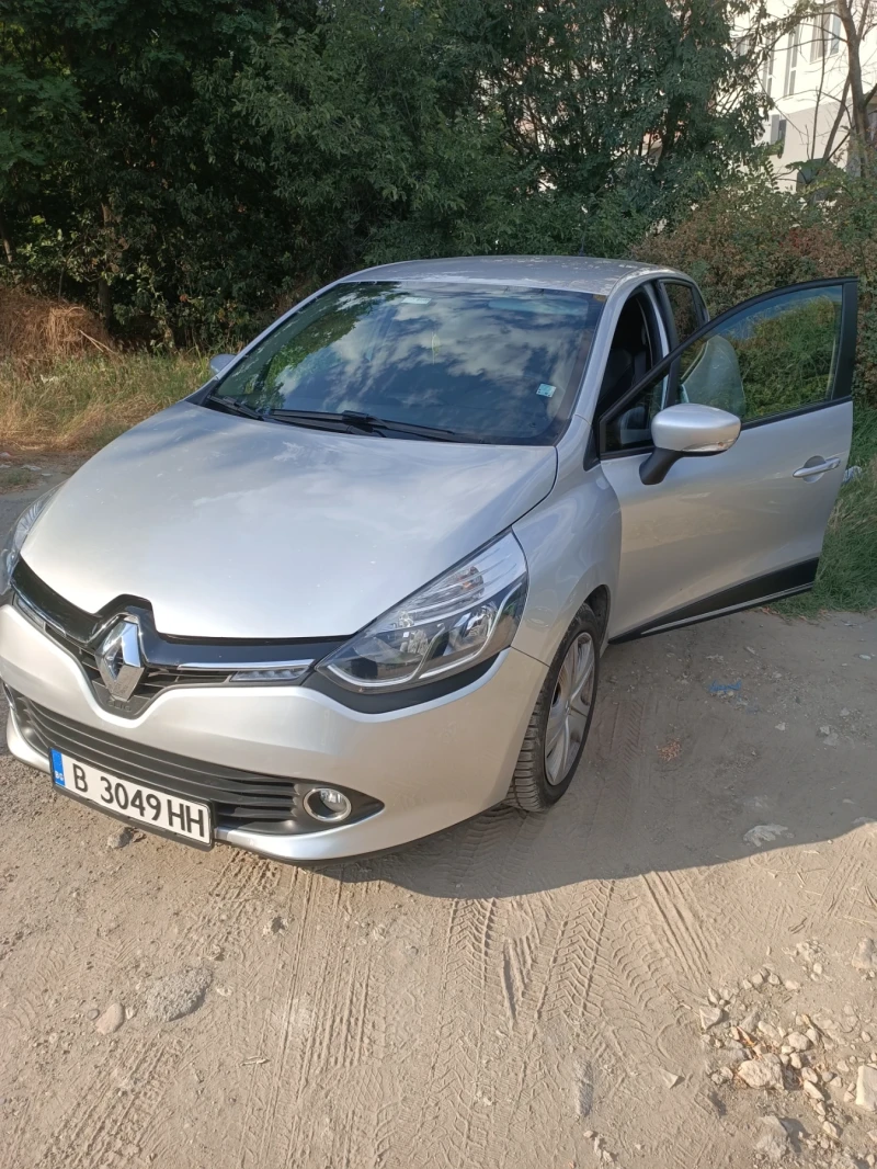 Renault Clio, снимка 2 - Автомобили и джипове - 47528477