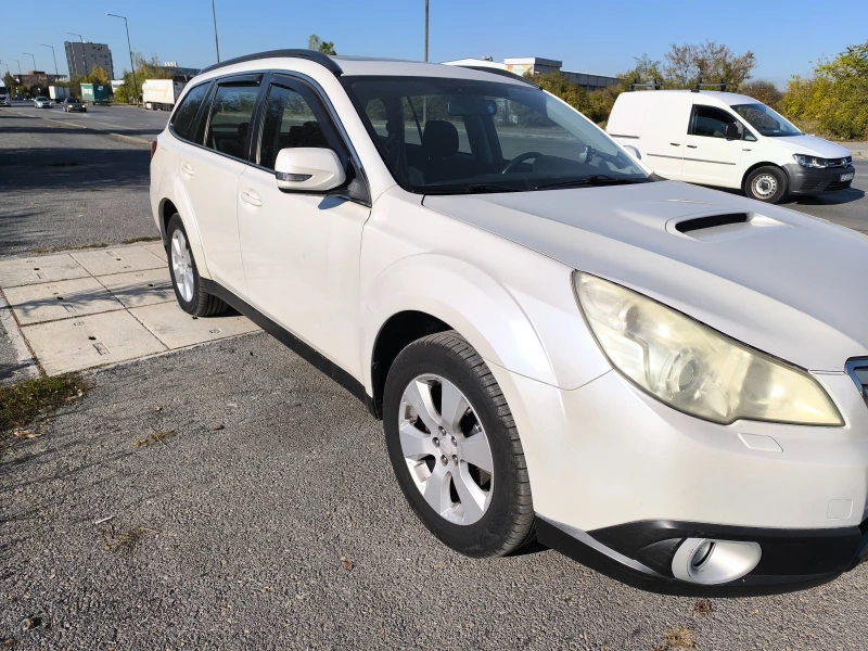 Subaru Outback, снимка 2 - Автомобили и джипове - 48878318