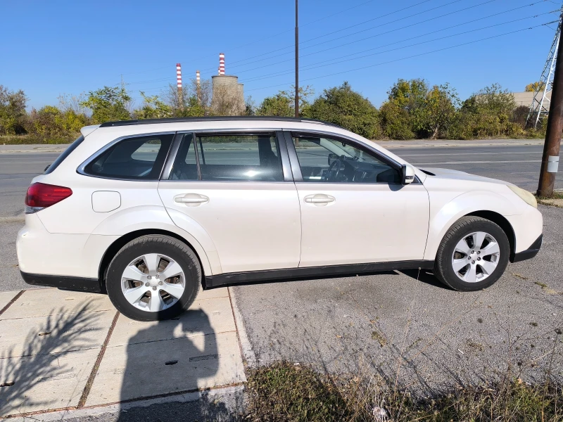 Subaru Outback, снимка 4 - Автомобили и джипове - 48878318