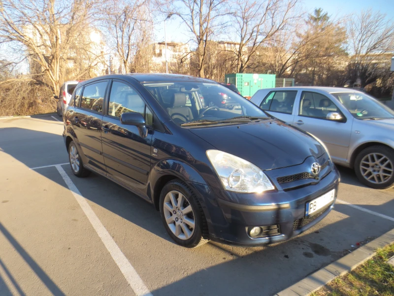 Toyota Corolla verso 1.8 VVT-I, снимка 17 - Автомобили и джипове - 48372126