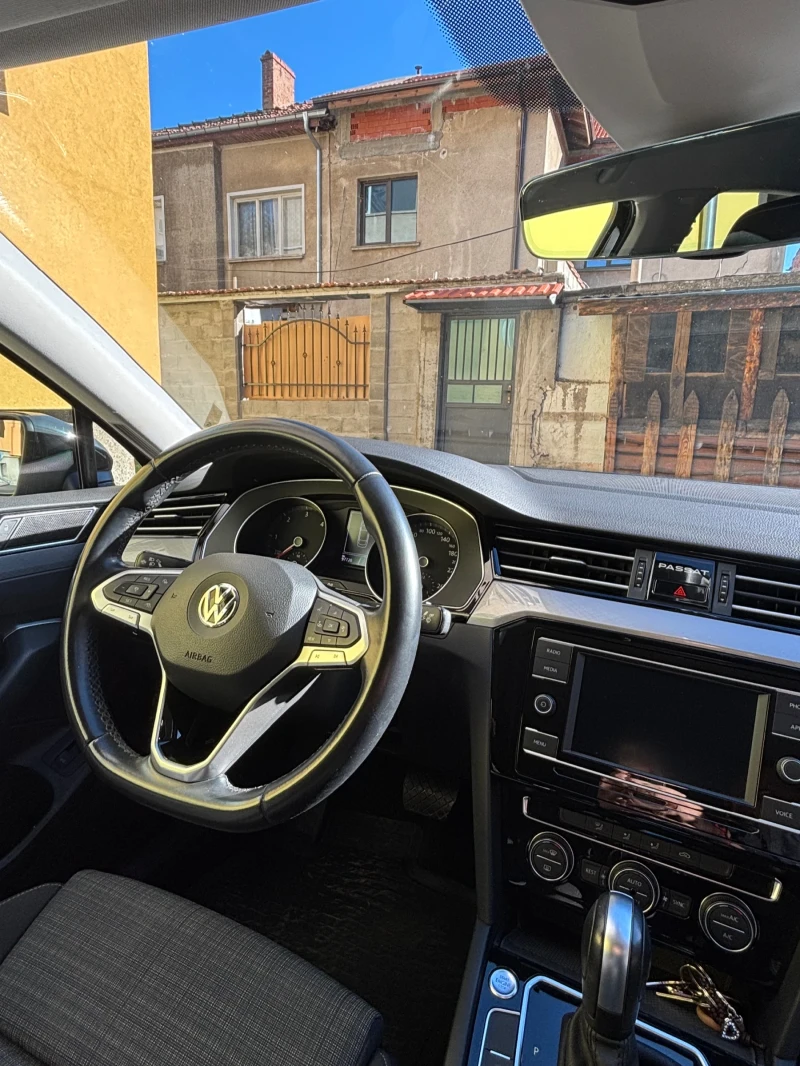 VW Passat, снимка 8 - Автомобили и джипове - 52042721