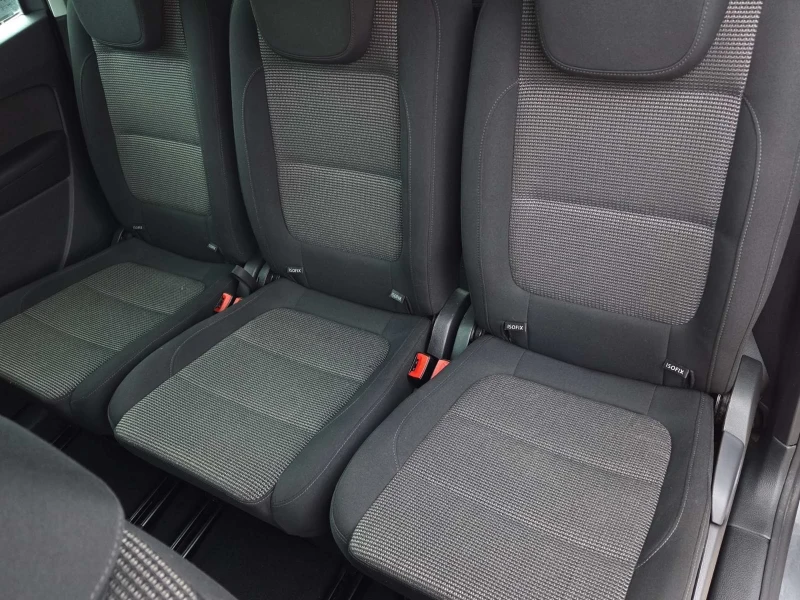 VW Sharan 2.0TDI, снимка 12 - Автомобили и джипове - 51956228