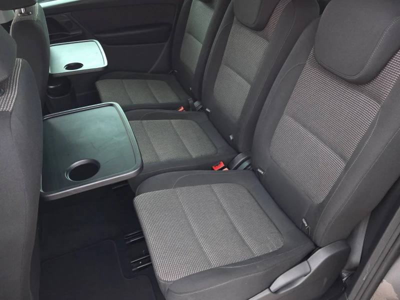 VW Sharan 2.0TDI, снимка 14 - Автомобили и джипове - 51956228