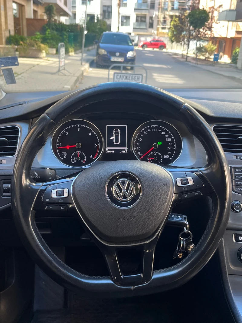 VW Golf Variant, снимка 7 - Автомобили и джипове - 52102535