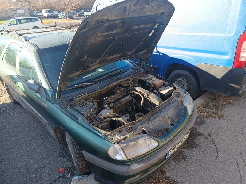 Renault Laguna 1.8i 68kW 92к.с., снимка 10 - Автомобили и джипове - 52527522
