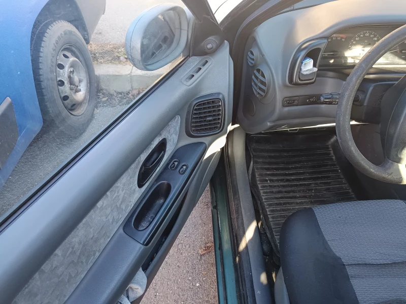 Renault Laguna 1.8i 68kW 92к.с., снимка 17 - Автомобили и джипове - 52527522