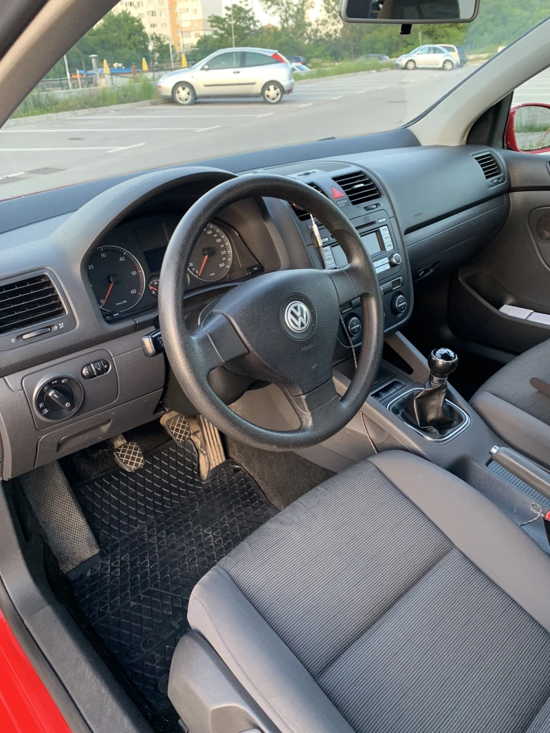 VW Golf 1.9TDI, снимка 10 - Автомобили и джипове - 52581677