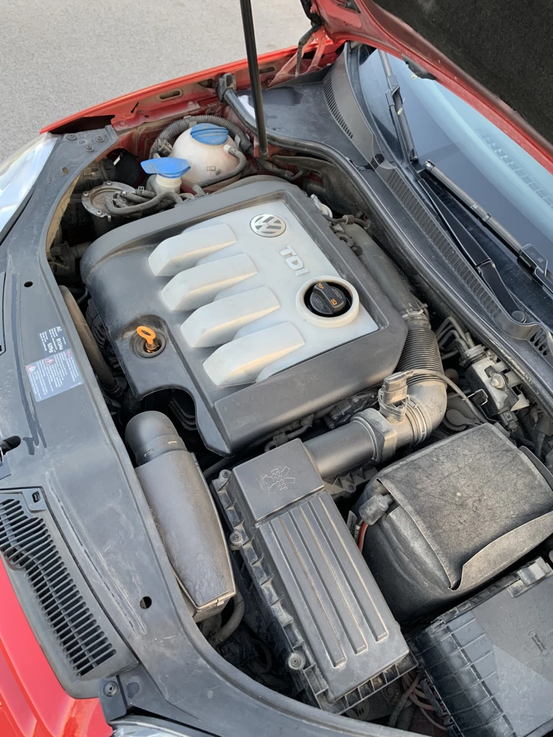 VW Golf 1.9TDI, снимка 8 - Автомобили и джипове - 52581677