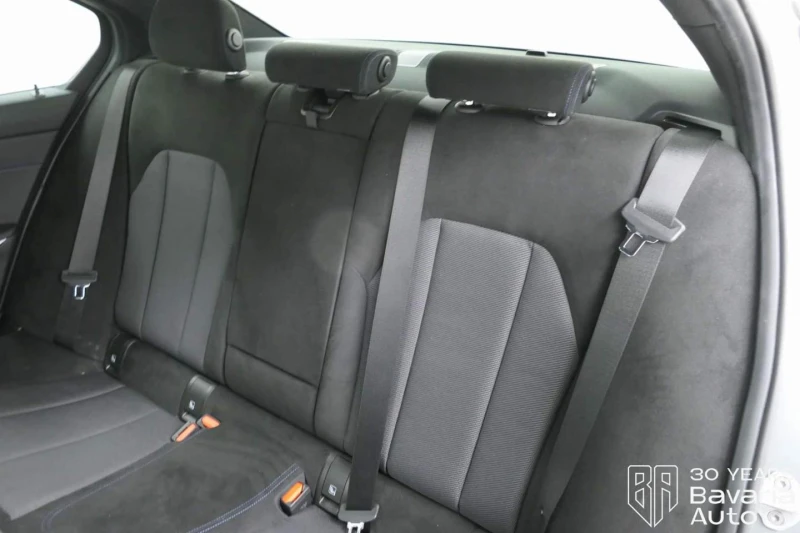 BMW 320 i xDrive M Sport Paket Sportautomatic, снимка 8 - Автомобили и джипове - 52727363