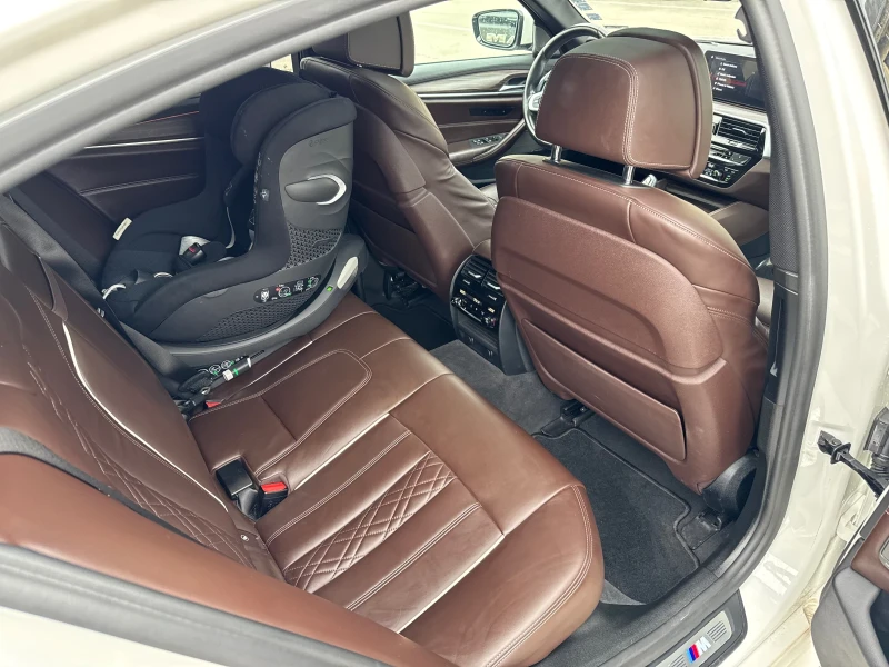 BMW 540 xDrive M Sport, снимка 10 - Автомобили и джипове - 52773771