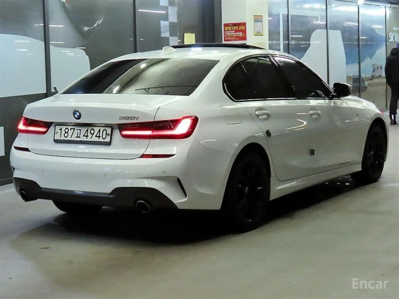 BMW 330, снимка 4 - Автомобили и джипове - 52944613