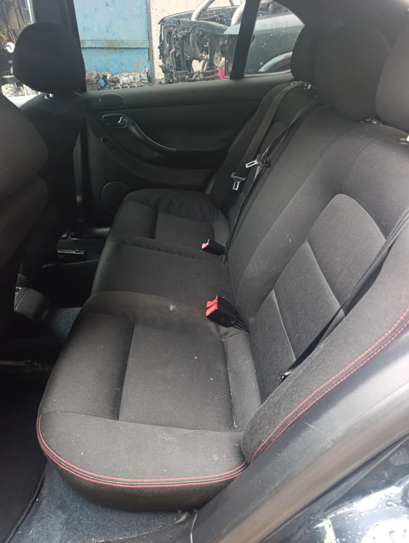 Seat Leon BAM 225k Купра, снимка 12 - Автомобили и джипове - 53328850