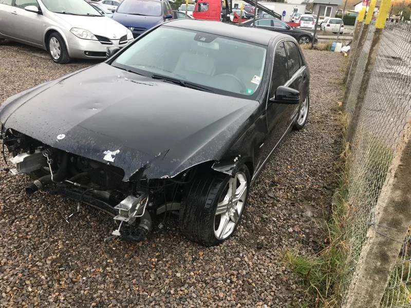 Mercedes-Benz E 350 350CDI TIP 642 4x4, снимка 2 - Автомобили и джипове - 20938891