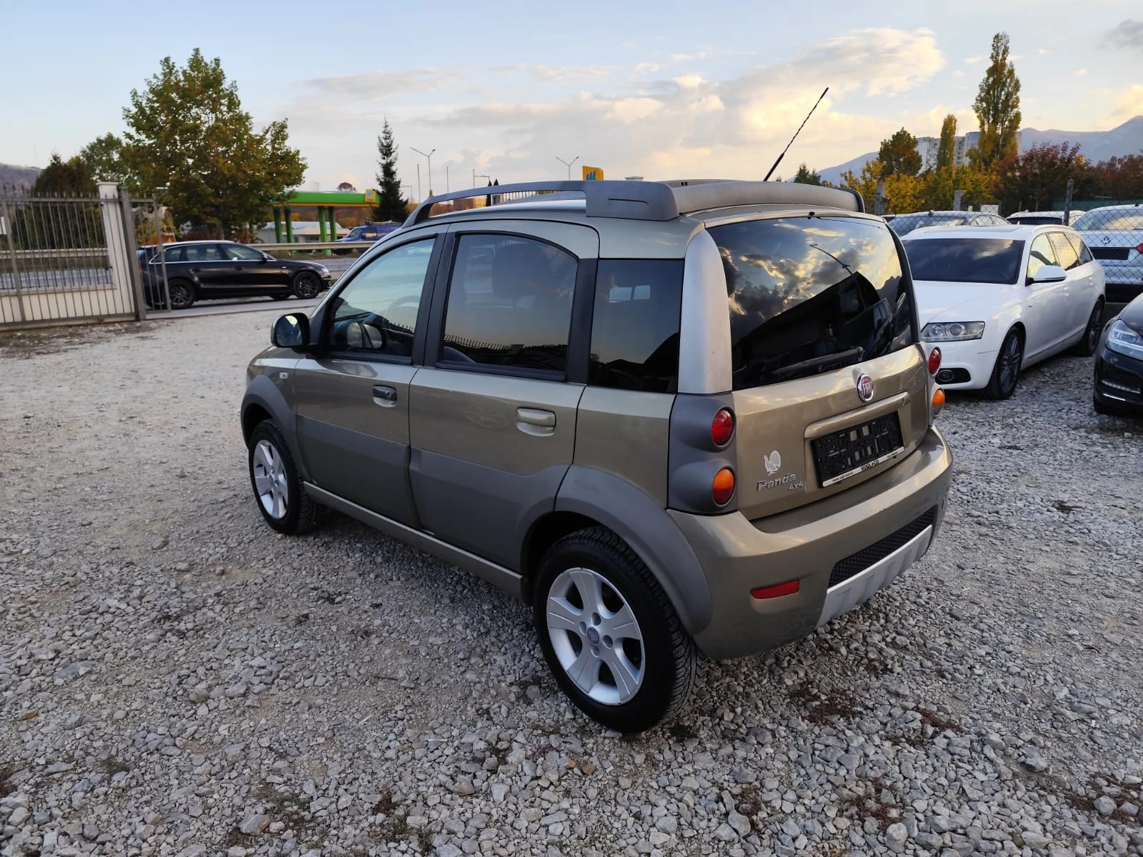 Fiat Panda 1.3 JTD CROSS - изображение 8