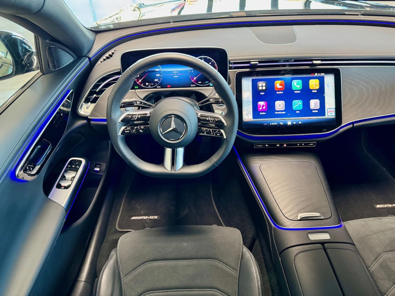 Mercedes-Benz E 220 d/AMG/ NEW MODEL/NIGHT/ DISTRONIC/KEYLESS/ CAMERA/ - изображение 9