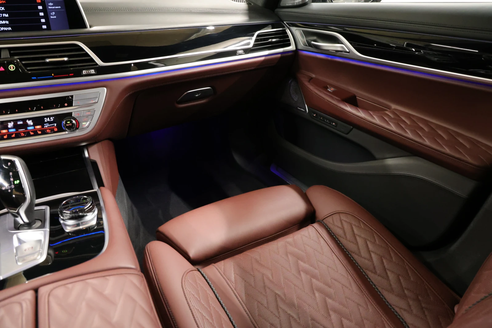 BMW 750 i xDrive M Sport Paket Individual | Mobile.bg   11