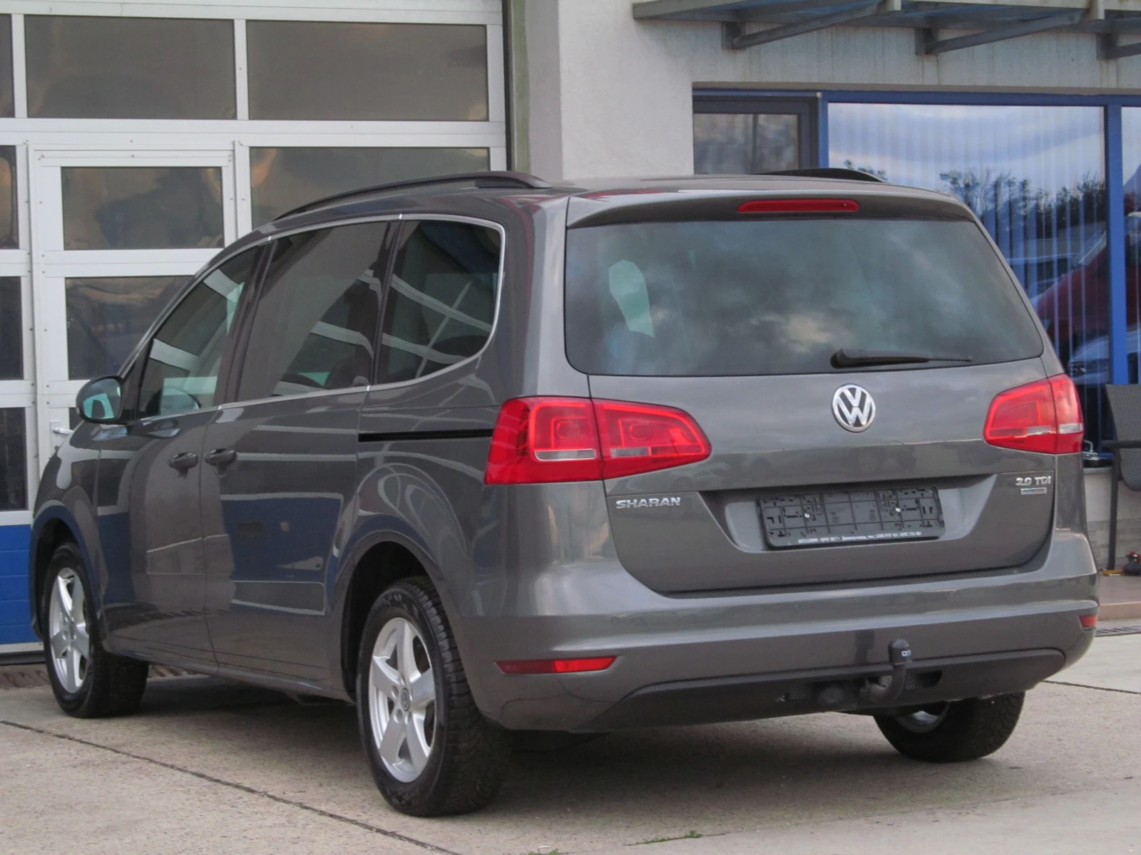 VW Sharan 2.0TDI - изображение 4