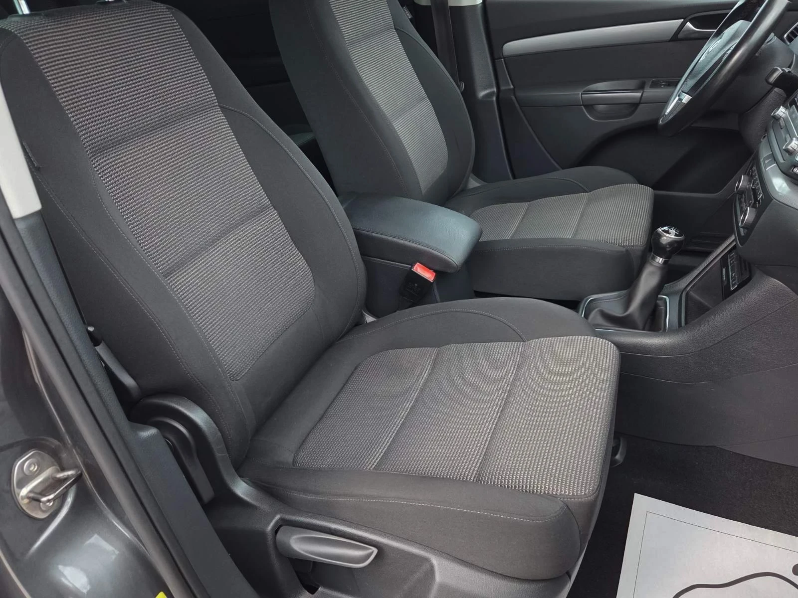 VW Sharan 2.0TDI - изображение 8
