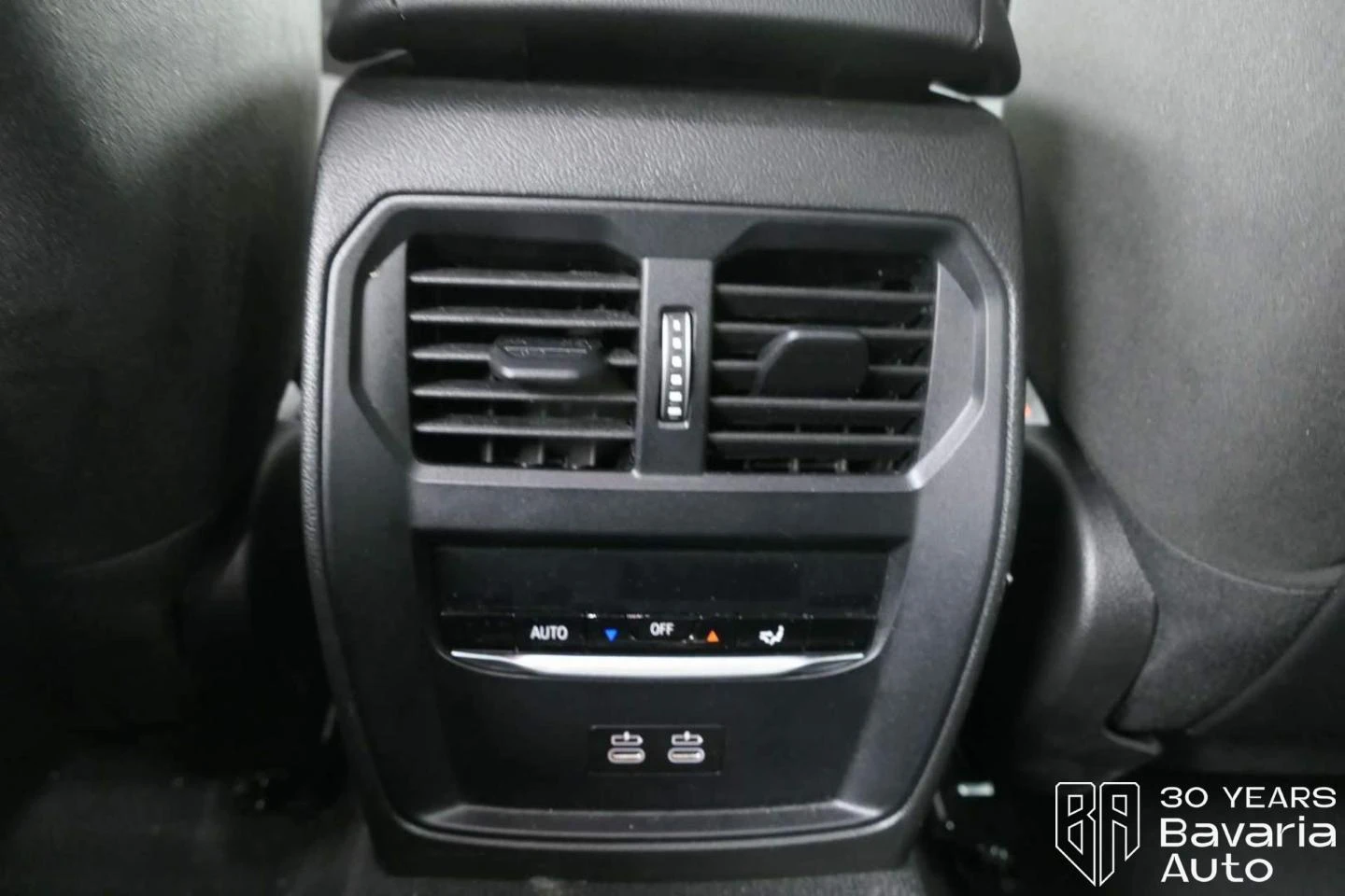 BMW 320 i xDrive M Sport Paket Sportautomatic | Mobile.bg � ����������� 12