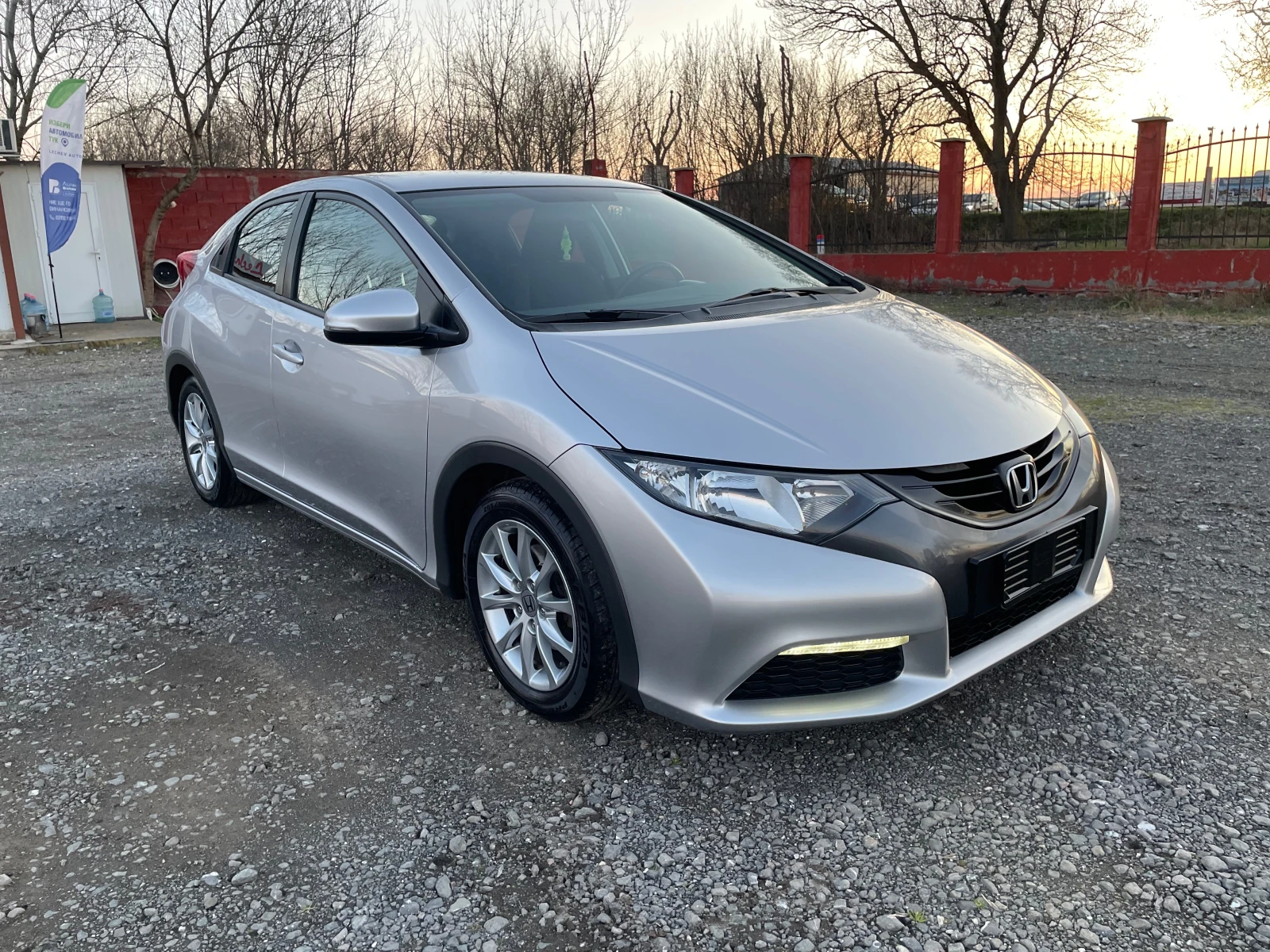 Honda Civic  Facelift 1.4i 100к.с - изображение 4