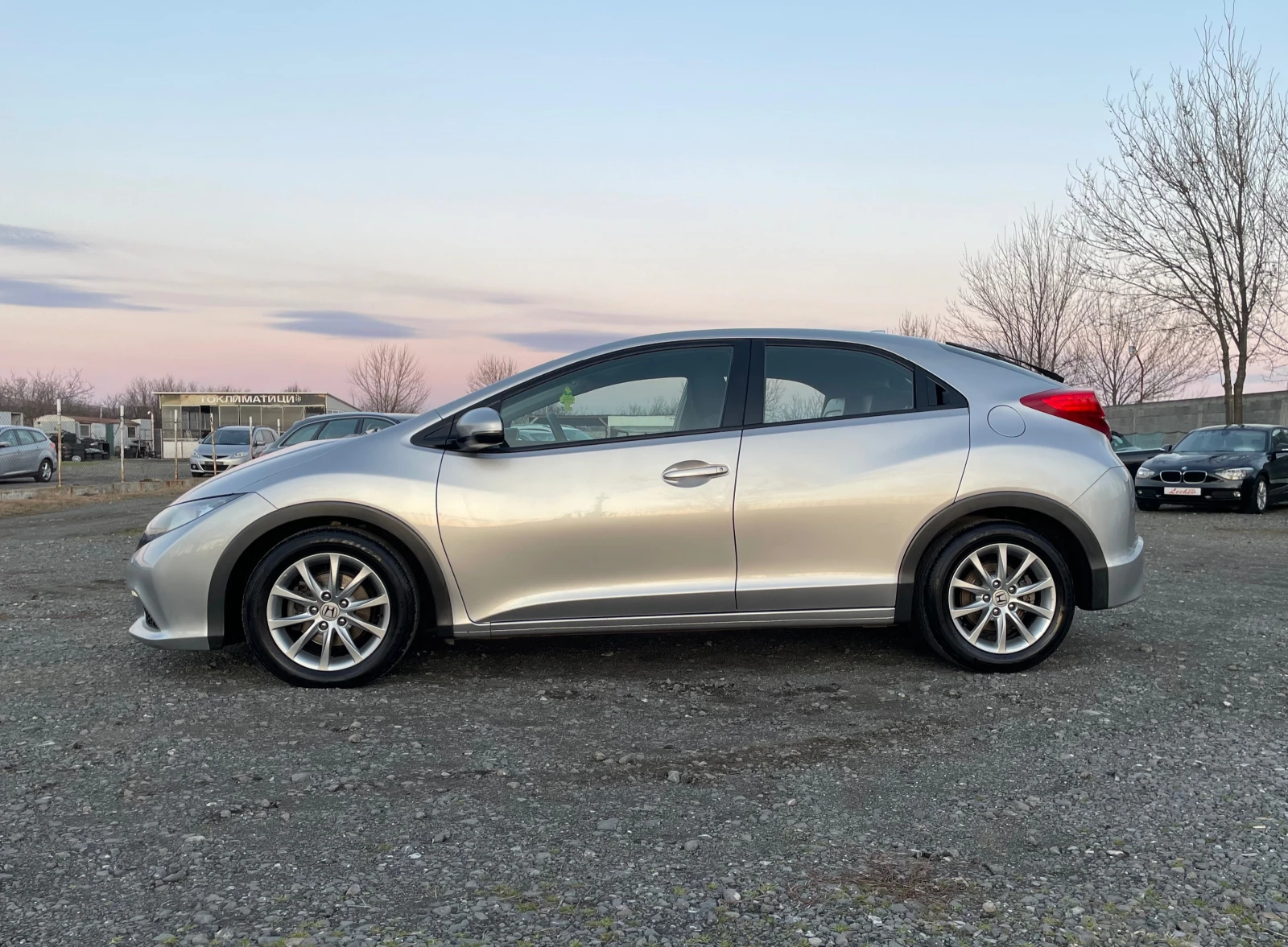 Honda Civic  Facelift 1.4i 100к.с - изображение 9