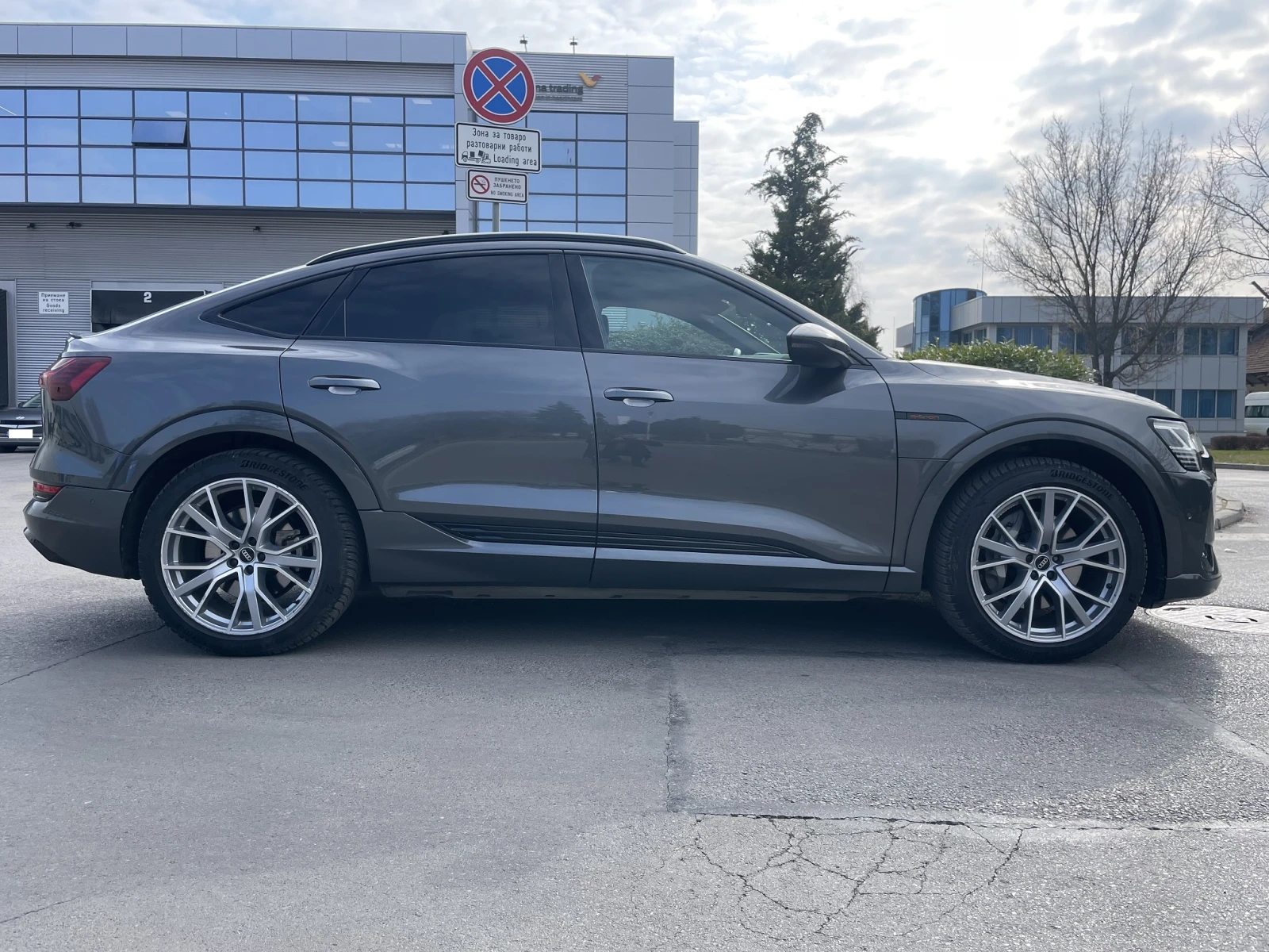 Audi E-Tron 55 Sportback S-Line, снимка 5 - Автомобили и джипове - 53908198