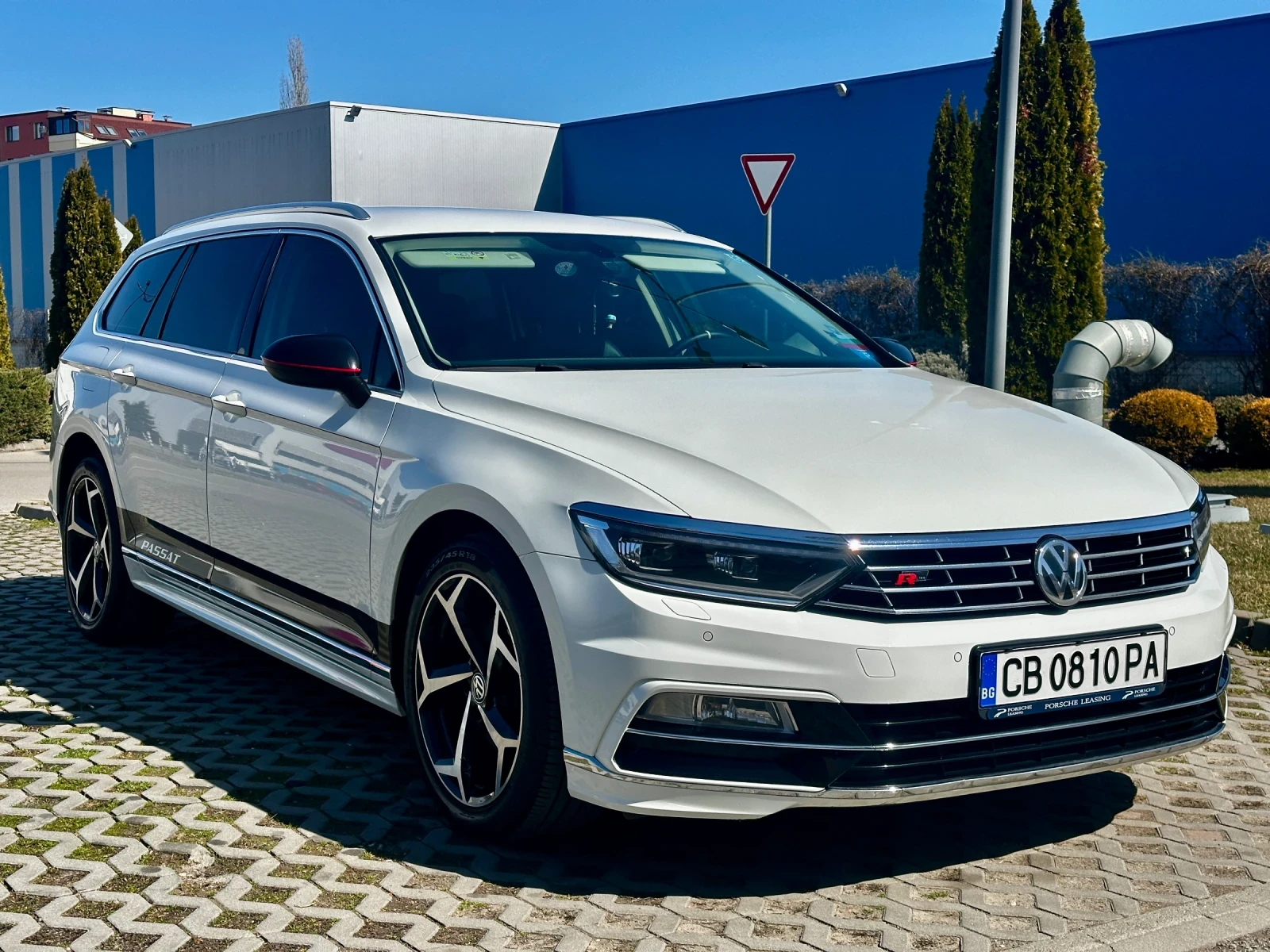 VW Passat Rline optic/High line