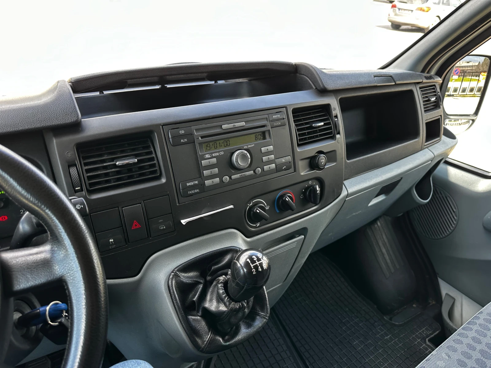 Ford Transit Custom, снимка 14 - Автомобили и джипове - 54083106