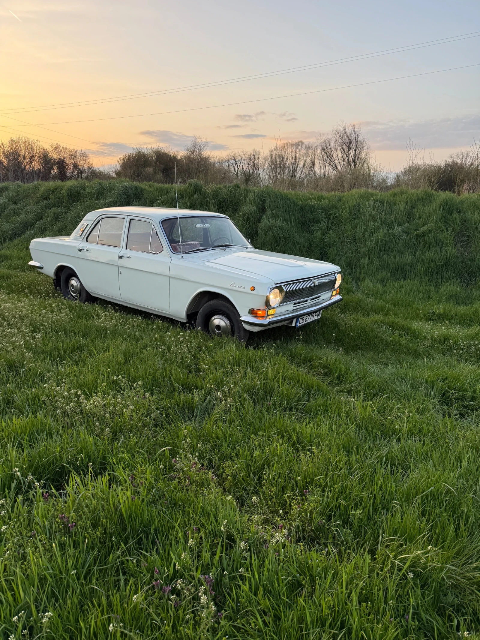 Volga 24 Нов салон док. Отлична , снимка 10 - Автомобили и джипове - 54208205