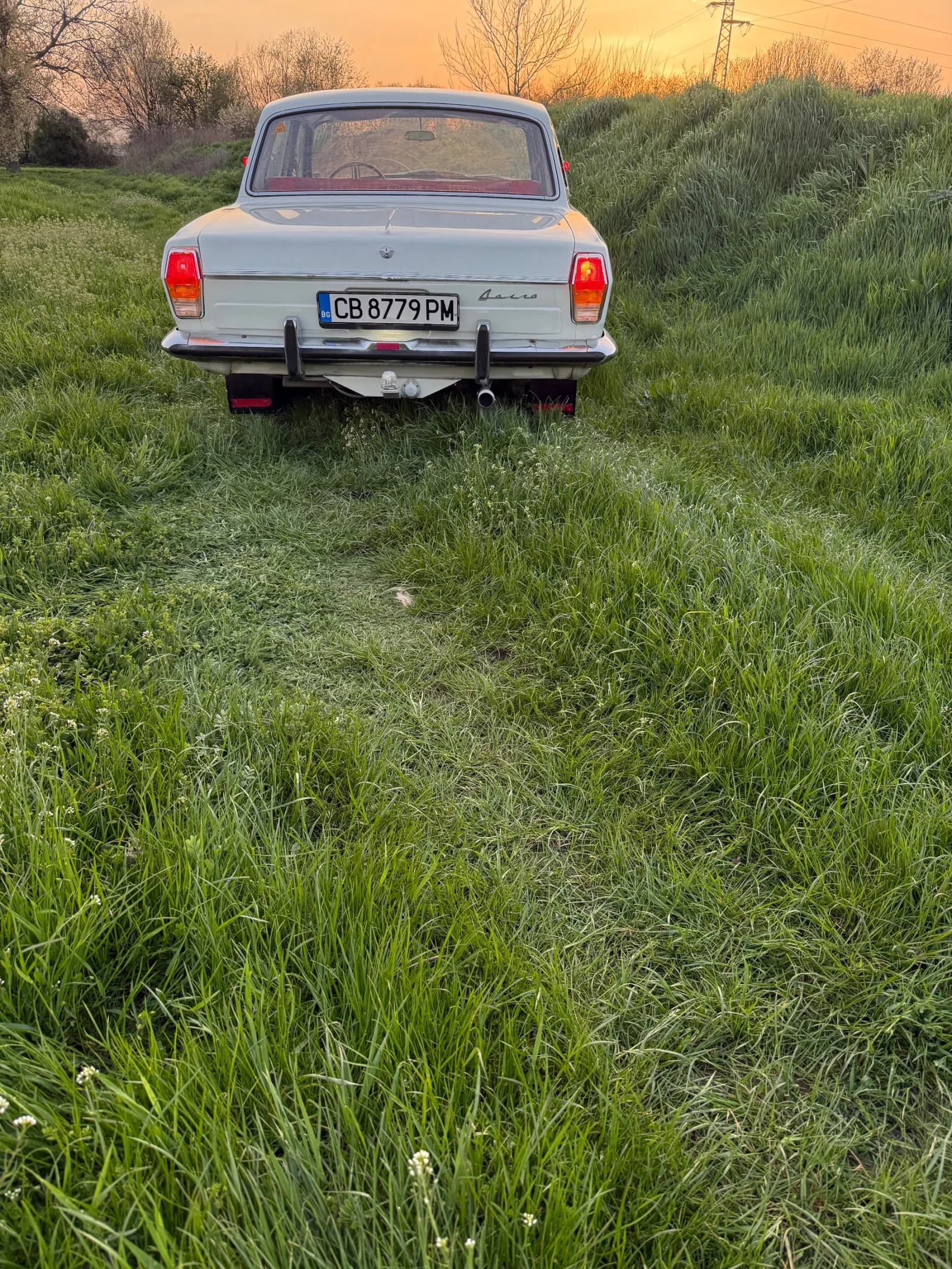 Volga 24 Нов салон док. Отлична , снимка 9 - Автомобили и джипове - 54208205