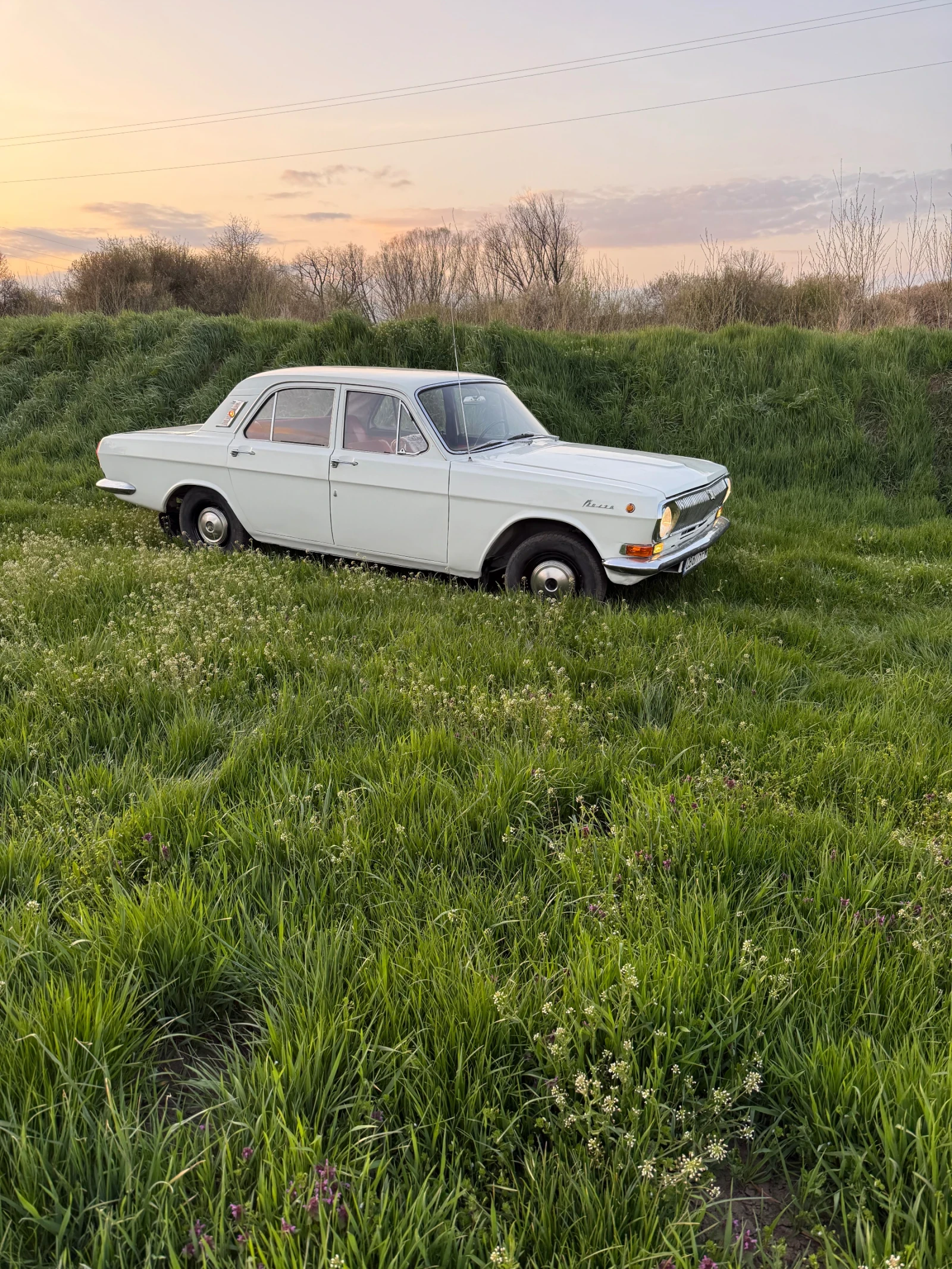 Volga 24 Нов салон док. Отлична , снимка 6 - Автомобили и джипове - 54208205