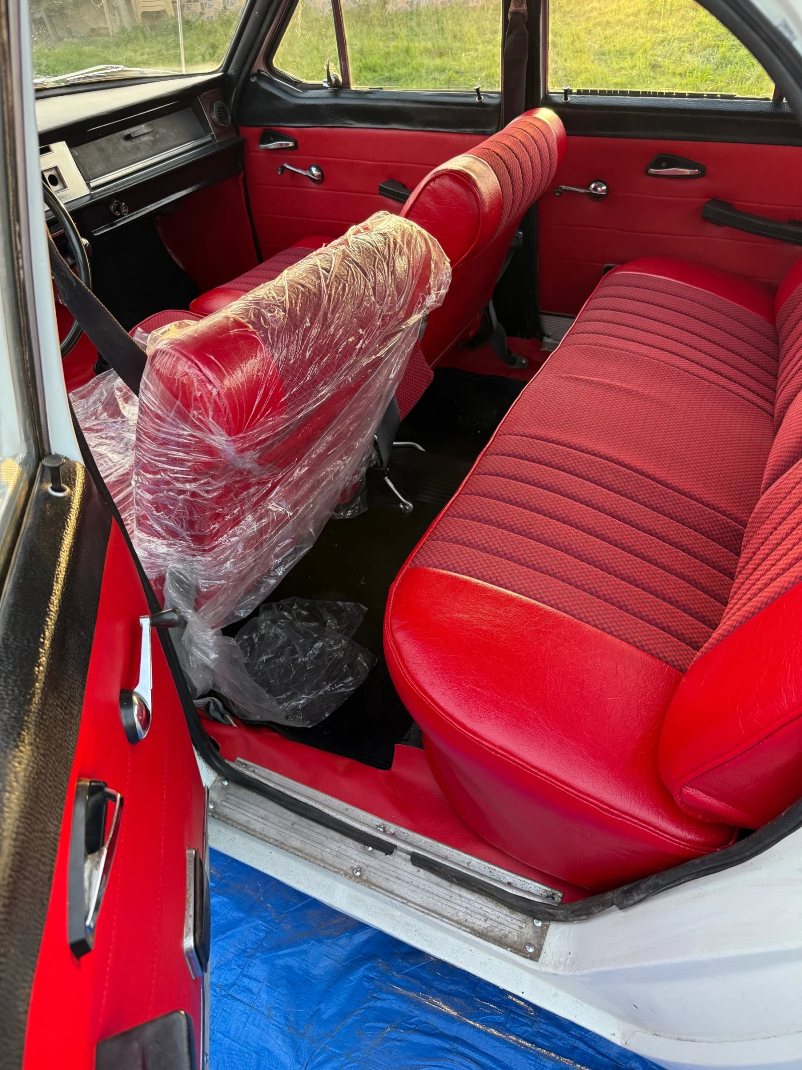 Volga 24 Нов салон док. Отлична , снимка 5 - Автомобили и джипове - 54208205