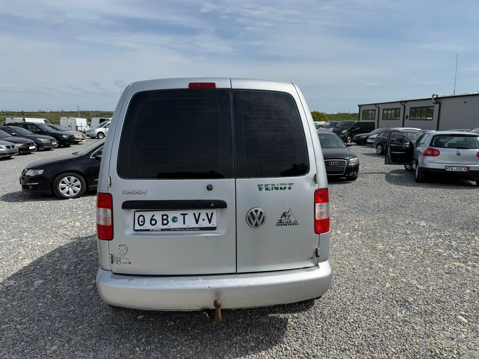 VW Caddy, снимка 4 - Автомобили и джипове - 54397324