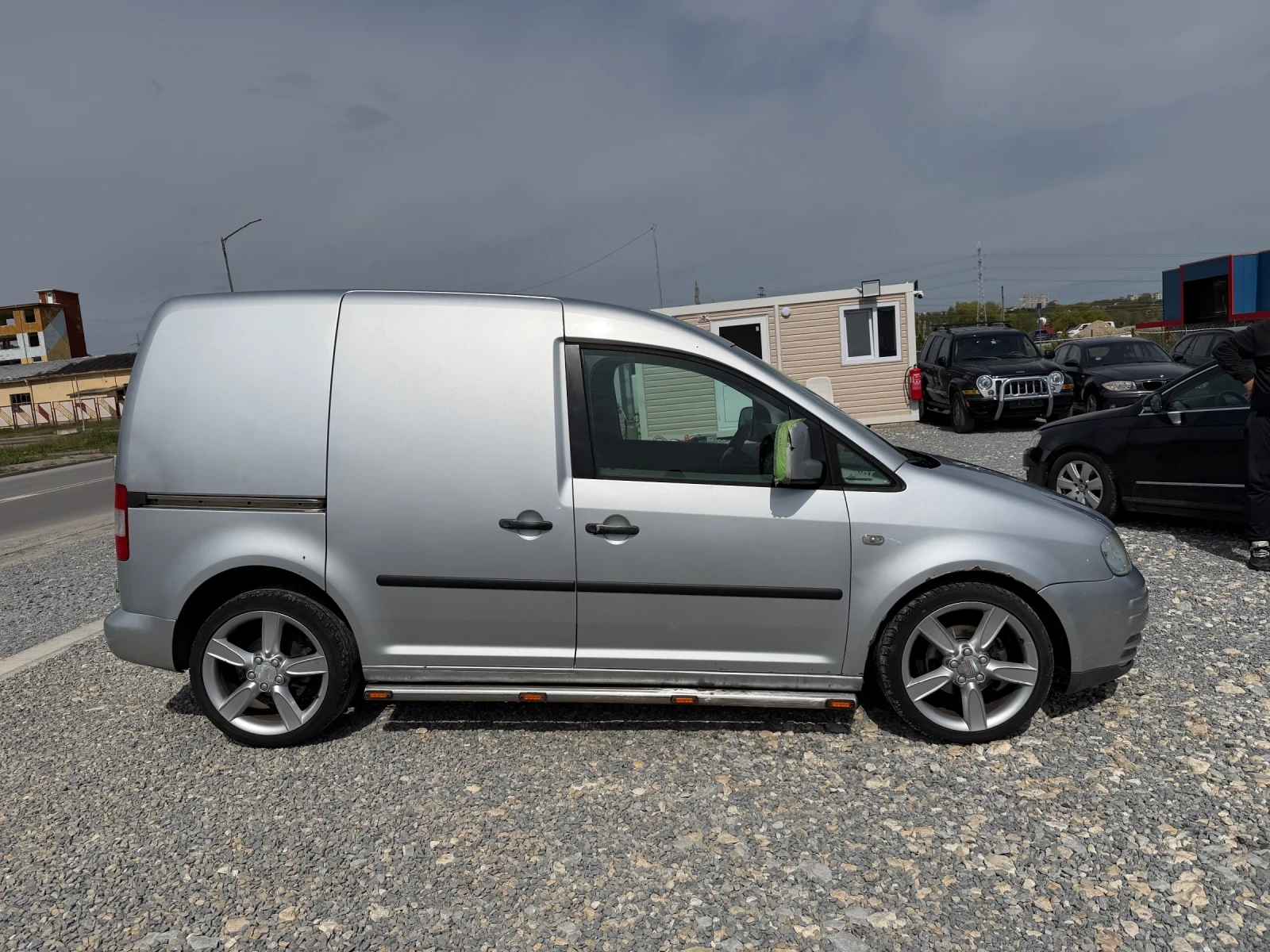 VW Caddy, снимка 5 - Автомобили и джипове - 54397324