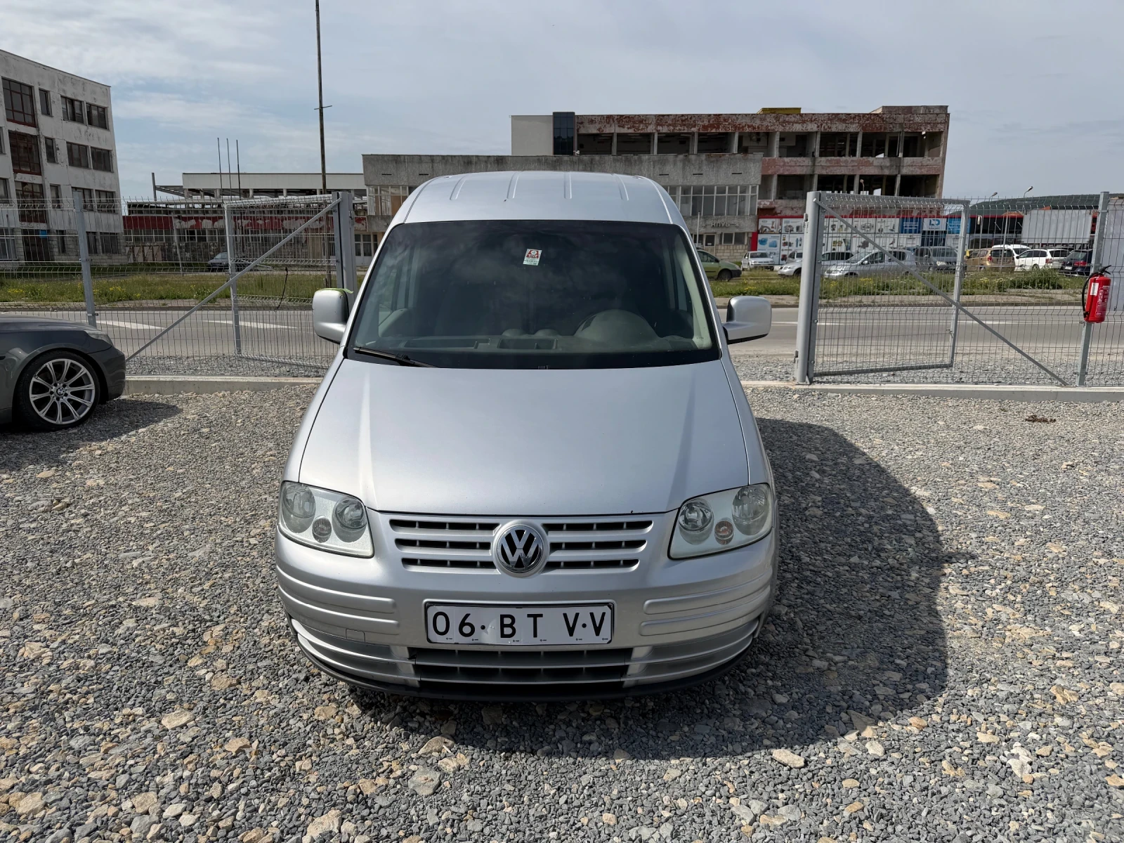 VW Caddy, снимка 2 - Автомобили и джипове - 54397324