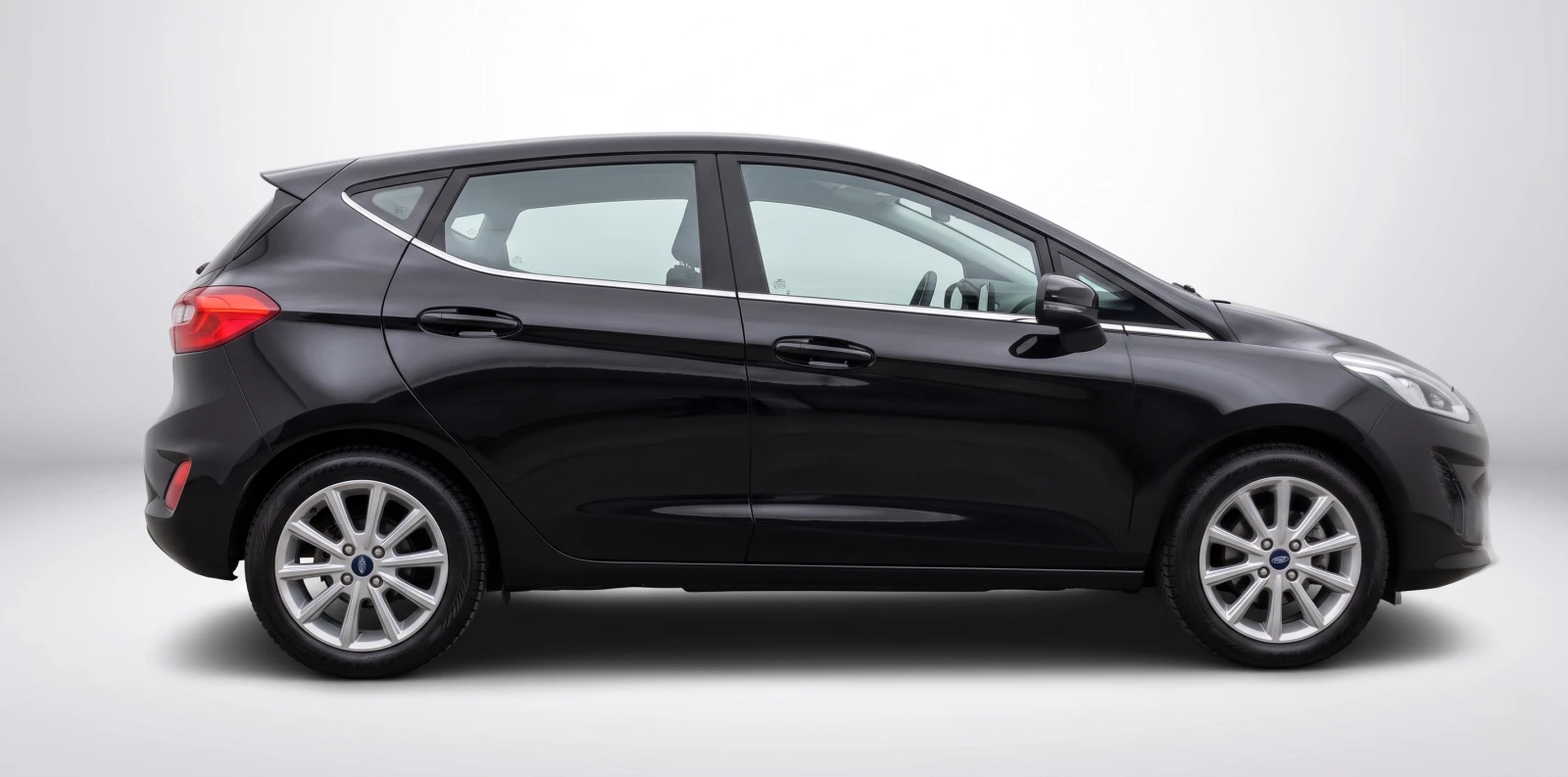 Ford Fiesta MK8 Titanium | Пълна история в Мото-Пфое | CarPlay, снимка 6 - Автомобили и джипове - 55232781