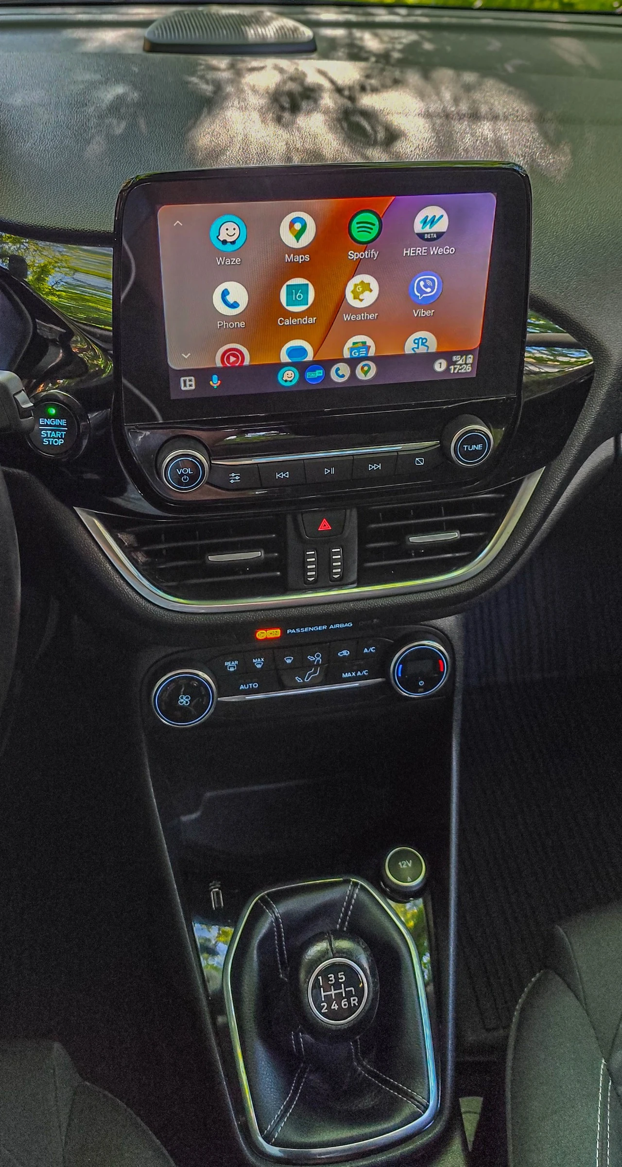 Ford Fiesta MK8 Titanium | Пълна история в Мото-Пфое | CarPlay, снимка 13 - Автомобили и джипове - 55232781