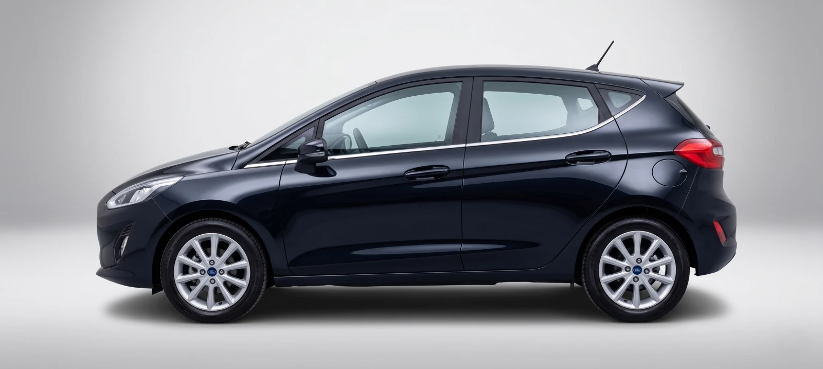 Ford Fiesta MK8 Titanium | Пълна история в Мото-Пфое | CarPlay, снимка 5 - Автомобили и джипове - 55232781