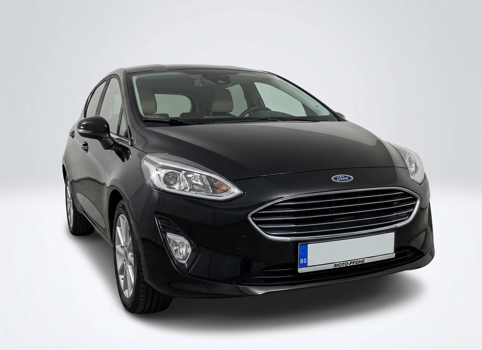 Ford Fiesta MK8 Titanium | Пълна история в Мото-Пфое | CarPlay, снимка 2 - Автомобили и джипове - 55232781