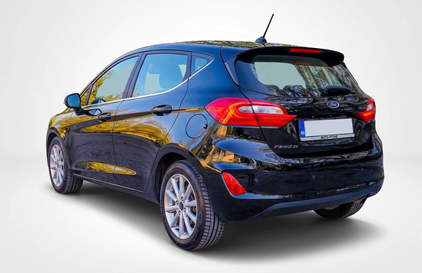 Ford Fiesta MK8 Titanium | Пълна история в Мото-Пфое | CarPlay, снимка 9 - Автомобили и джипове - 55232781