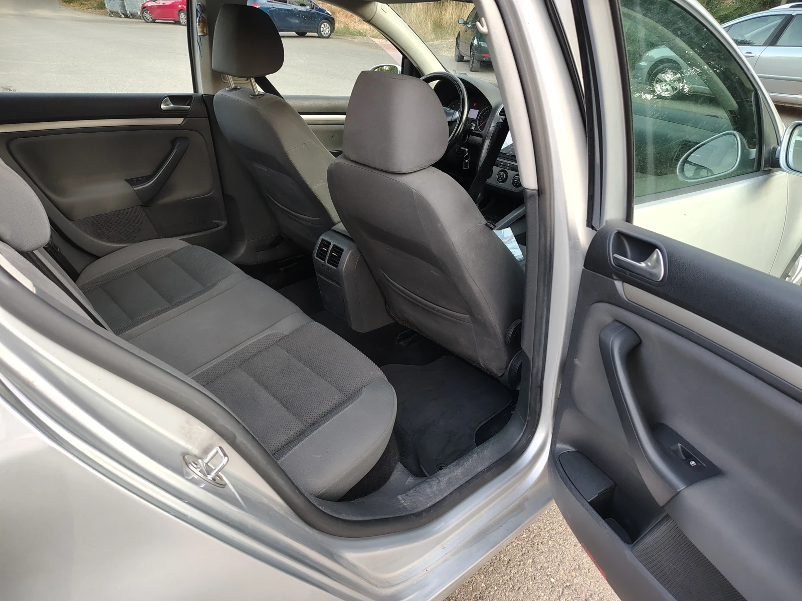 VW Golf 1.9 TDI 105 k. 6 скорости , снимка 9 - Автомобили и джипове - 55269272