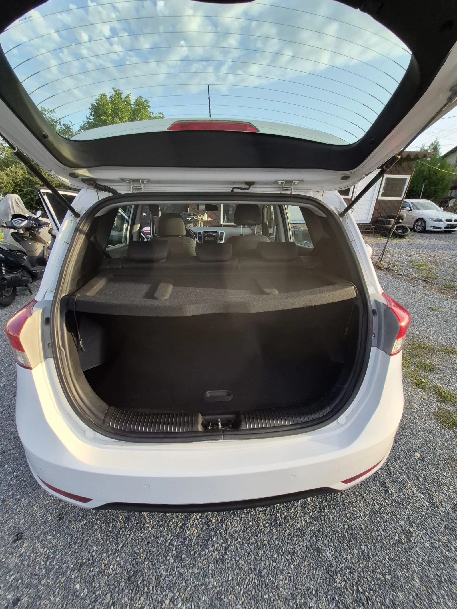 Hyundai Ix20 1.4i ГАЗ Evro 5, снимка 15 - Автомобили и джипове - 55465975