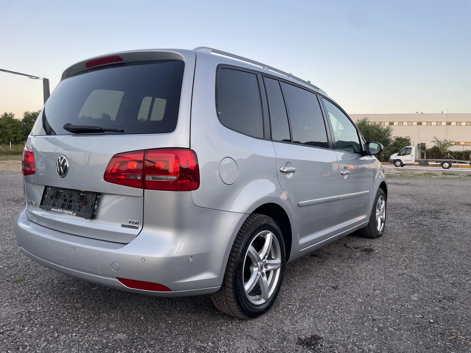 VW Touran TDI , снимка 6 - Автомобили и джипове - 55504761