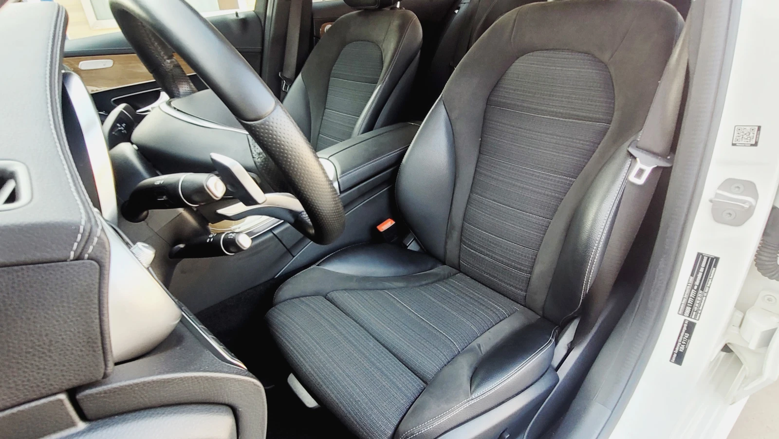 Mercedes-Benz C 250 179хкм-AMG-9g-Distr-Keyless-Germany-Пълна история!, снимка 7 - Автомобили и джипове - 55715046