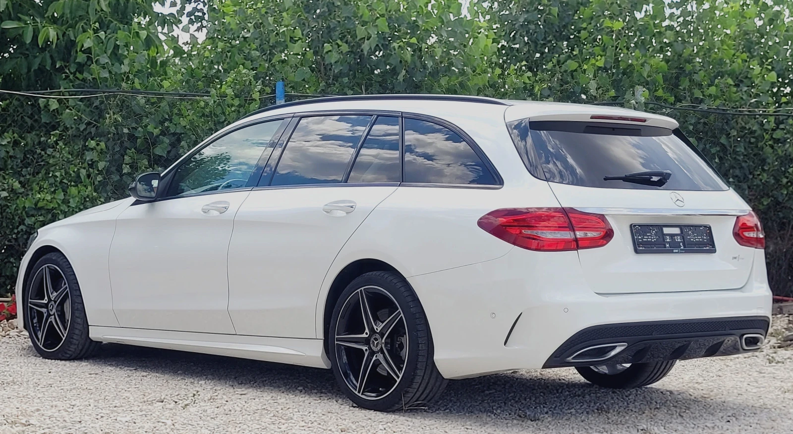 Mercedes-Benz C 250 179хкм-AMG-9g-Distr-Keyless-Germany-Пълна история!, снимка 3 - Автомобили и джипове - 55715046